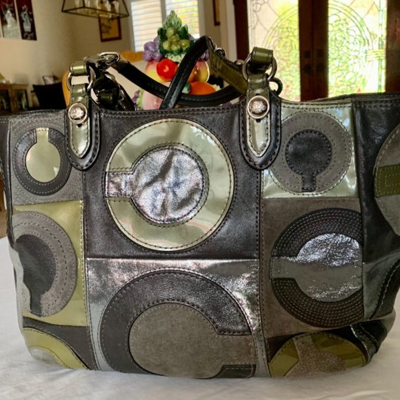 Coach Handbag - Picture 5 of 9